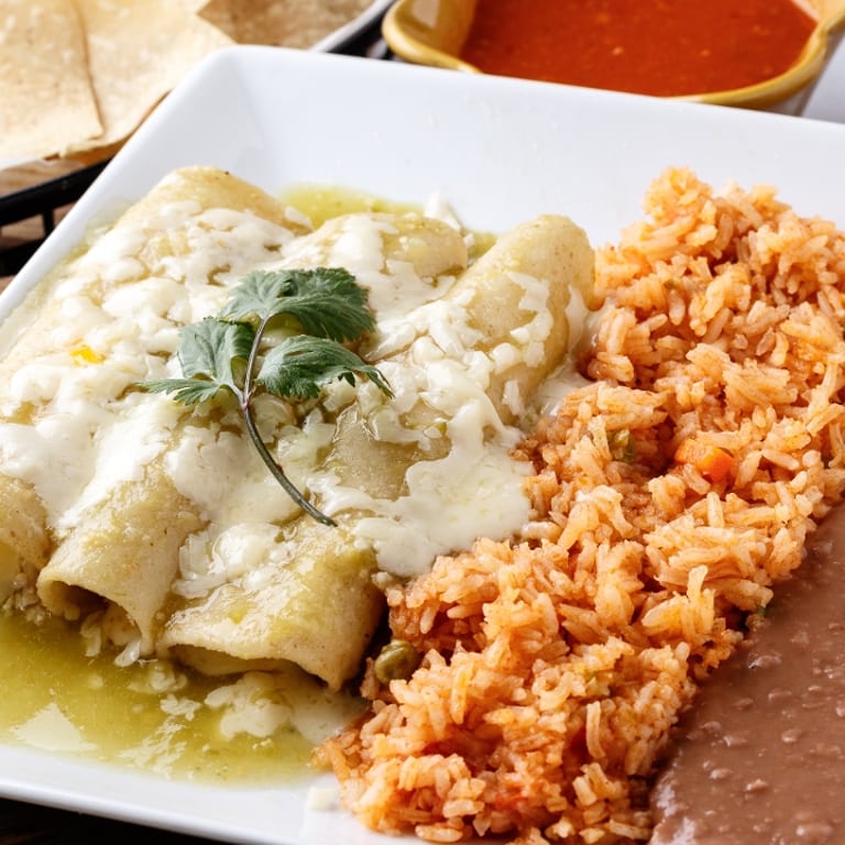 Savor Your Dinner with Us