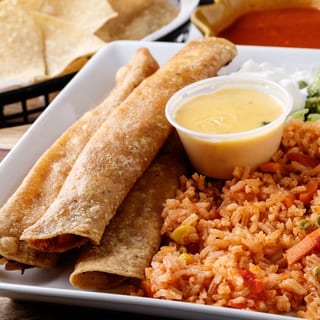 Lunch Flautas